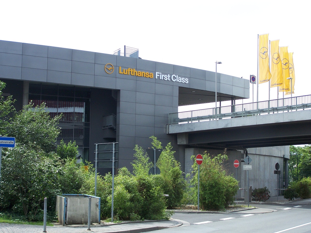 lufthansa_first