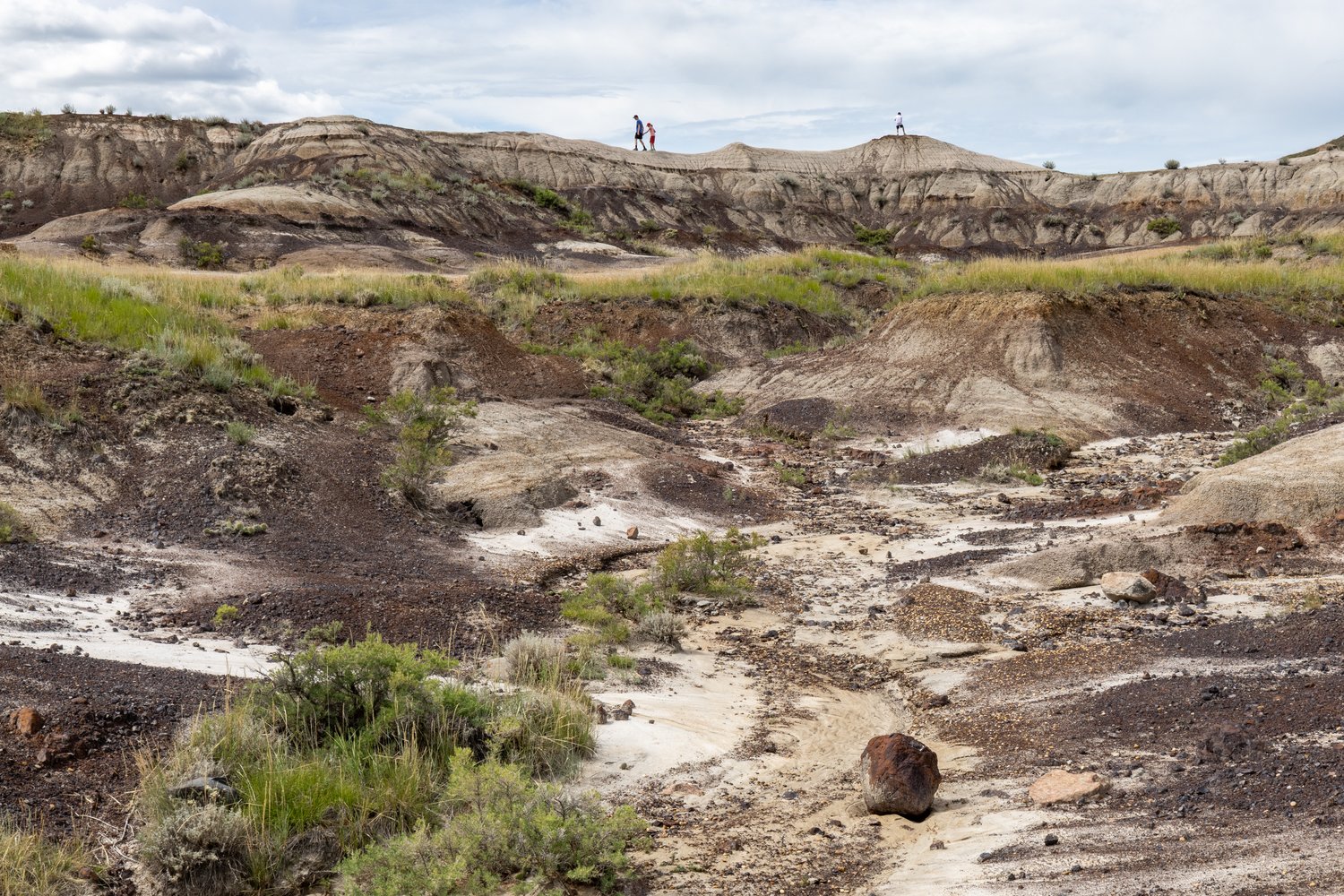 ドラムヘラーの不毛な大地と奇岩