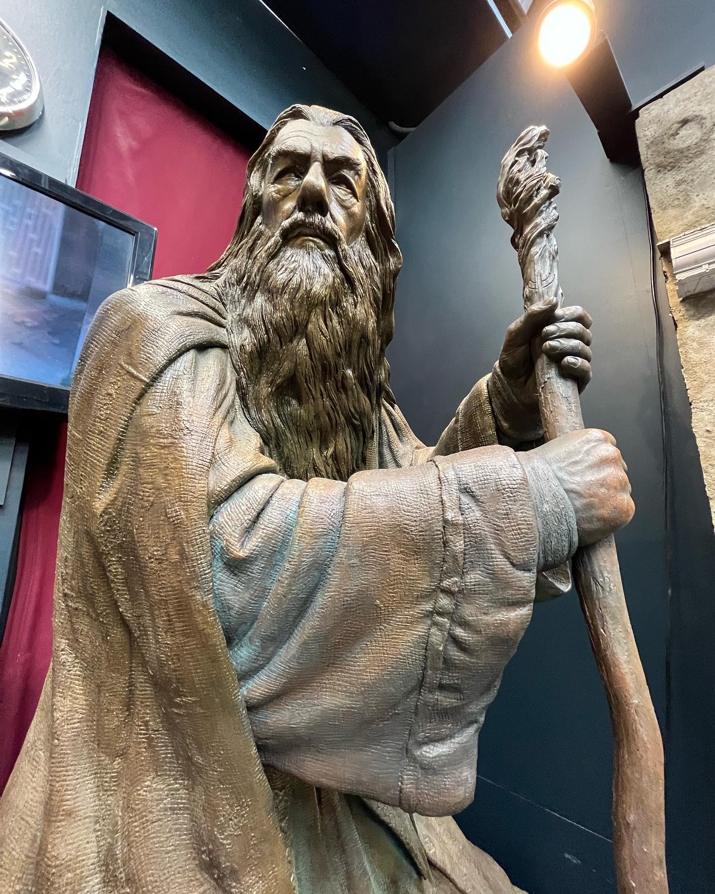 ウェタ・ワークショップの展示物、精巧に作られたガンダルフの像